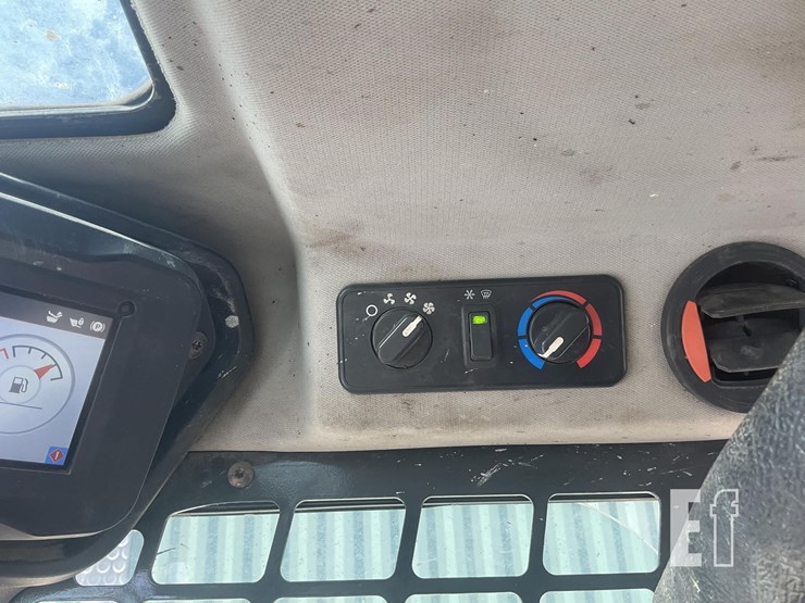 2021-bobcat-s76-image-12