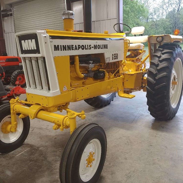 1972 MINNEAPOLIS MOLINE G550
