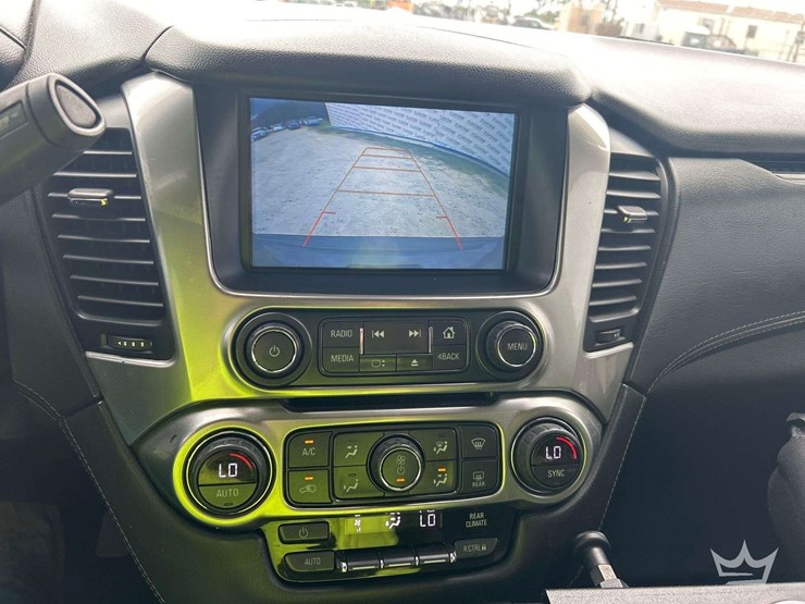 2019-chevrolet-tahoe-image-16
