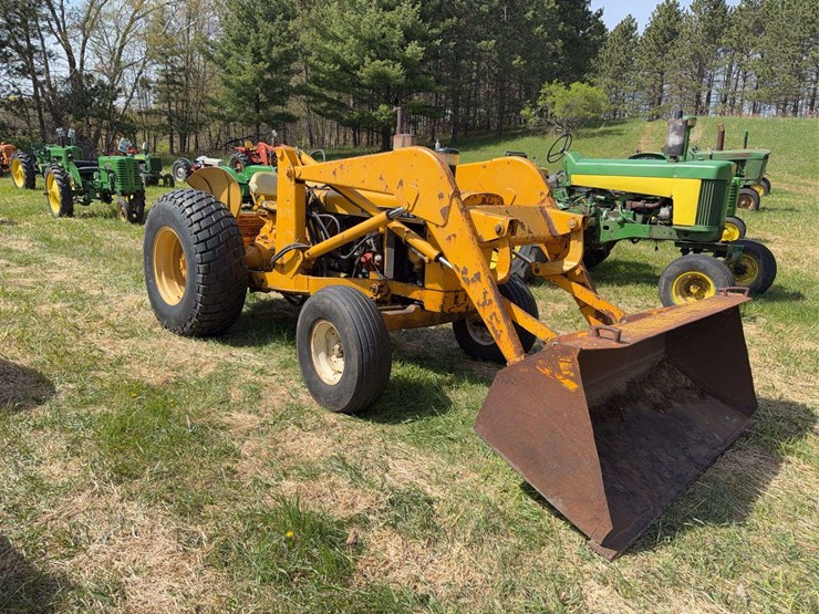 john-deere-400-image-1