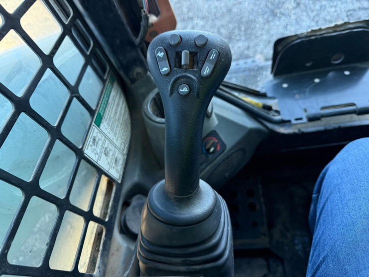 bobcat-t590-image-26