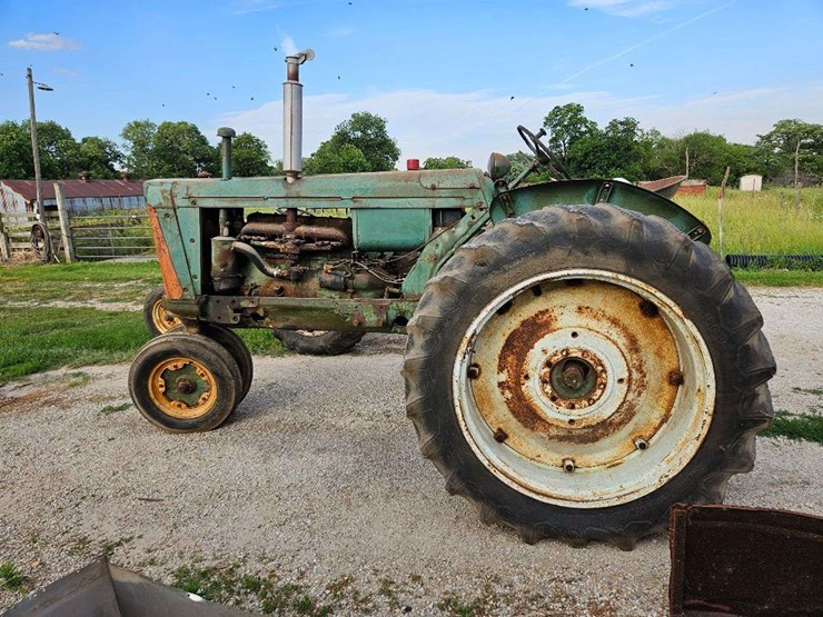 oliver-880-image-1