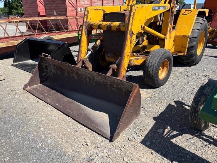 john-deere-310-image-3