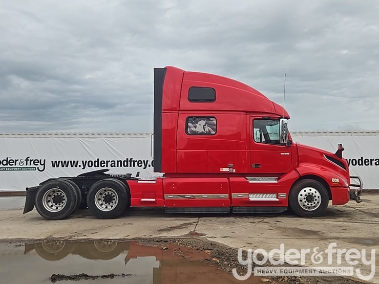 2019-volvo-vnl860-image-6