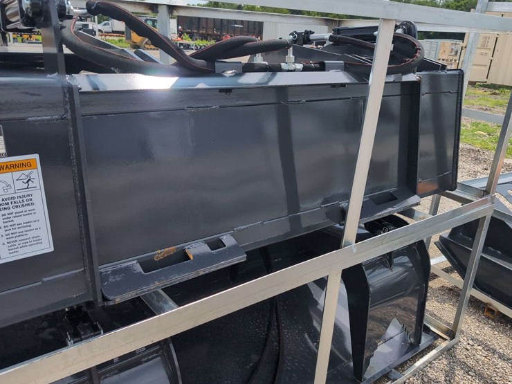 wolverine-72"-skid-steer-grapple-bucket-gb-11-72w-image-6