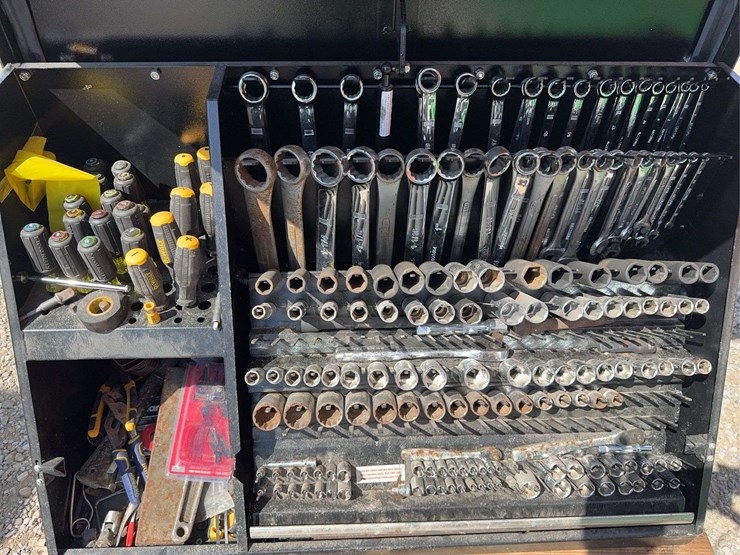 36”-john-deere-toolbox-w/-full-set-of-hand-tools---ac-3617tb-b-image-6