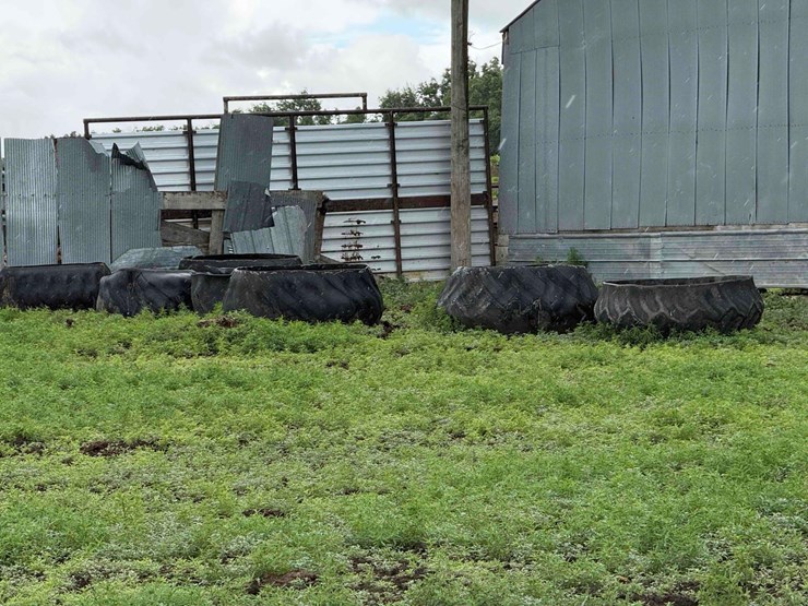 qty.-(20)-tire-feeders-image-1