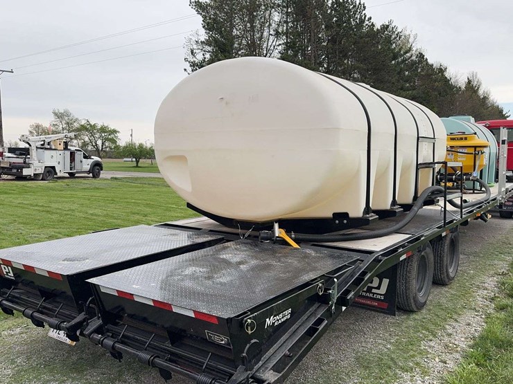 44’-pj-gooseneck-tender-trailer---2-tanks-and-eductor-included.-image-7