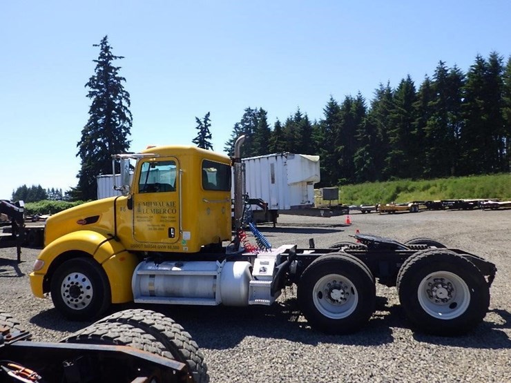 2012-peterbilt-386-image-8