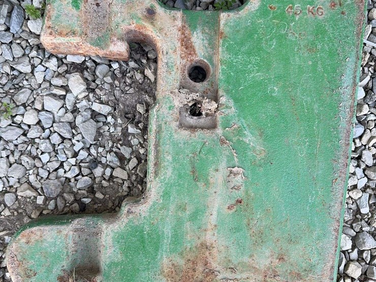 john-deere-r51680-weight---45-kg-image-1