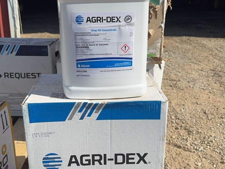 agri-dex---crop-oil---qty.-3---2.5-gal-jugs-image-1