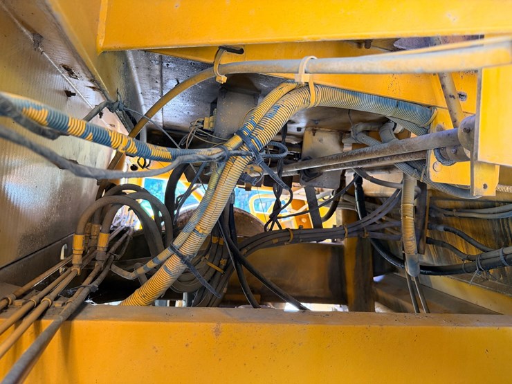 2000-john-deere-6-image-47