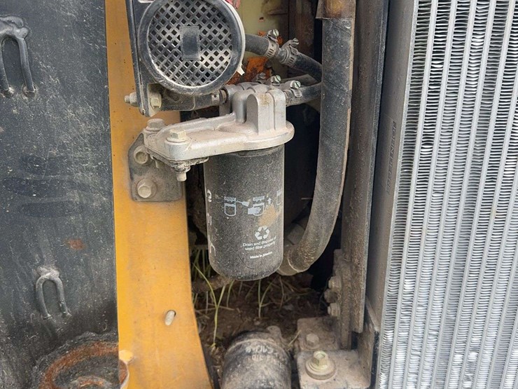 deere-318g-image-24