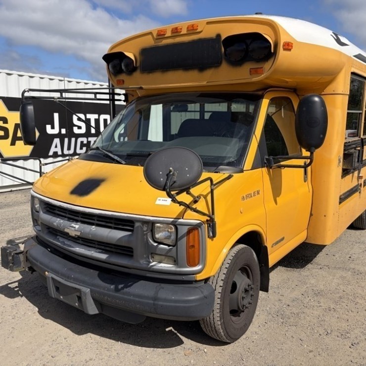 2002 CHEVROLET EXPRESS 3500