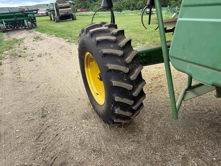 1982-john-deere-7720-image-15