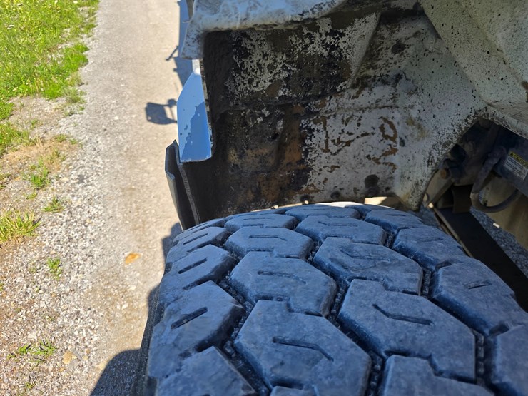 2018-western-star-4700-image-37