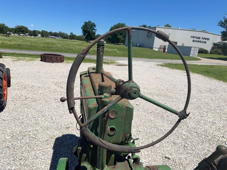 john-deere-b-image-30