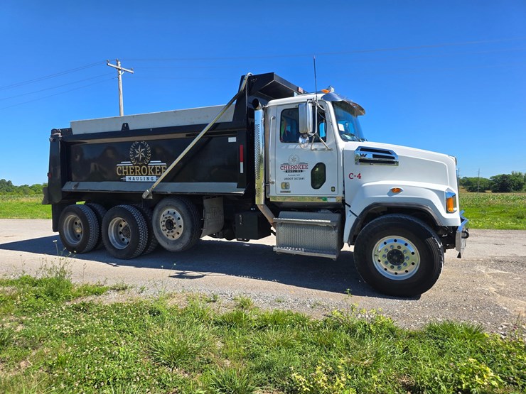 2018-western-star-4700-image-20