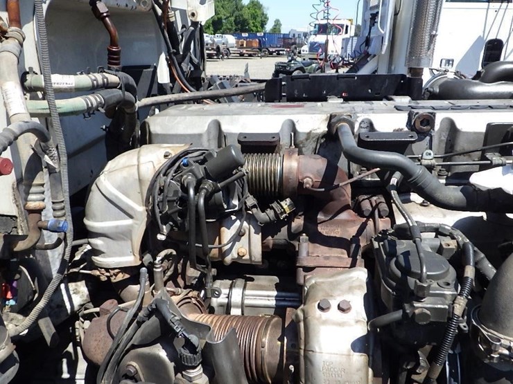 2012-peterbilt-386-image-40