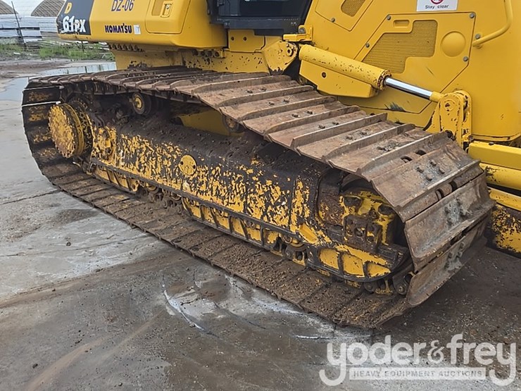 2022-komatsu-d61px-24-image-13