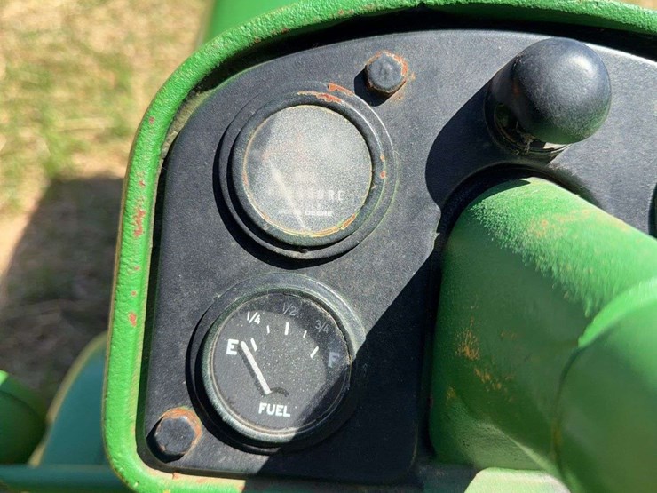 john-deere-630-image-33