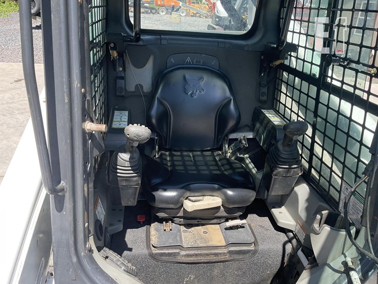 2014-bobcat-t590-image-14