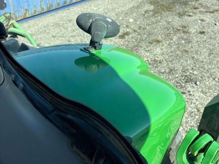 2010-john-deere-8320r-image-57
