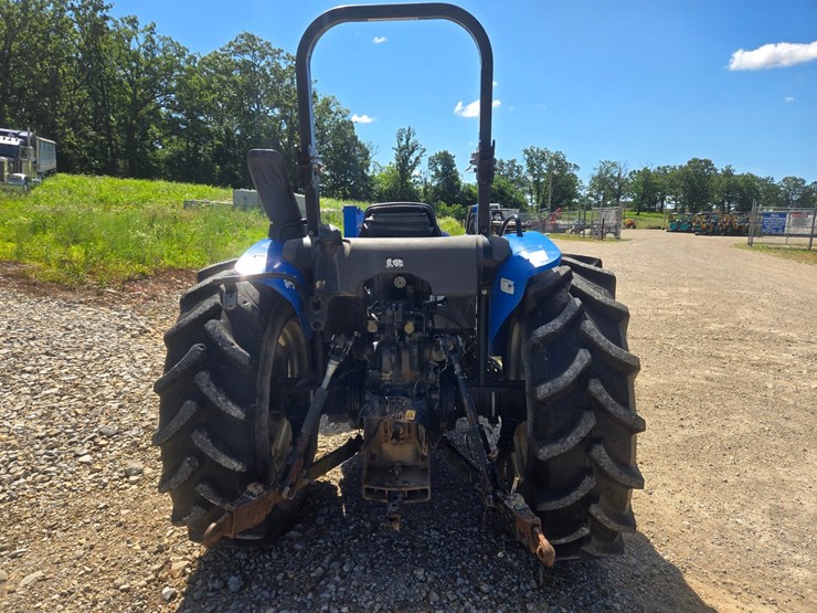 new-holland-t4030-image-8