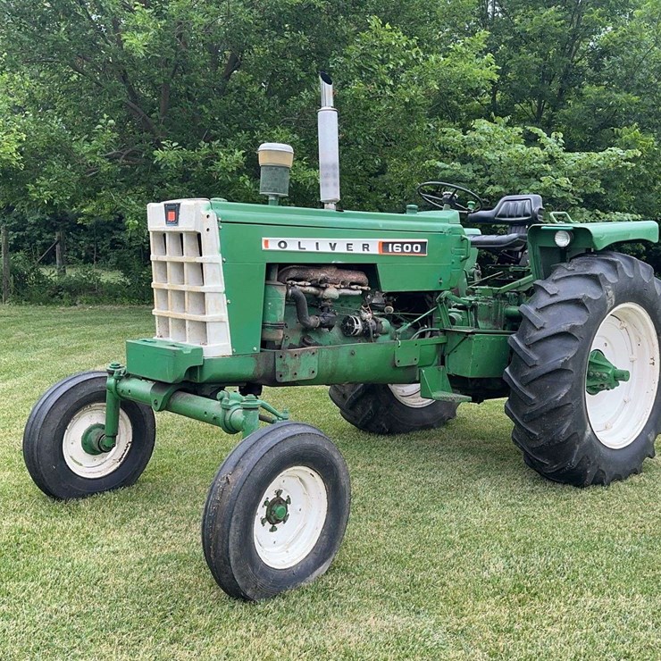 1963 OLIVER 1600