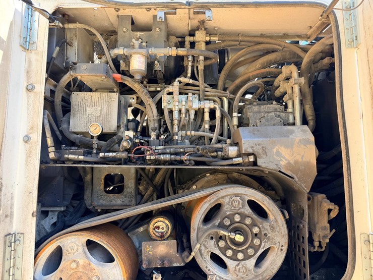 2011-wirtgen-w200-image-35