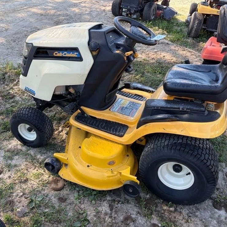 CUB CADET 1050