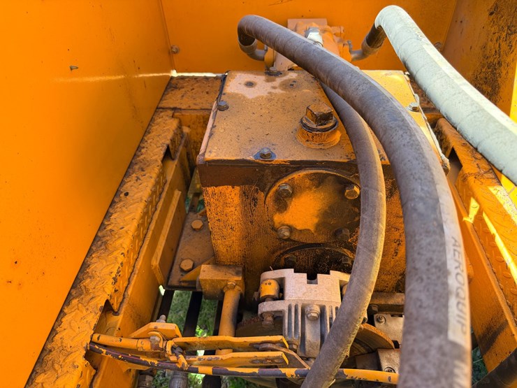 2000-john-deere-6-image-67
