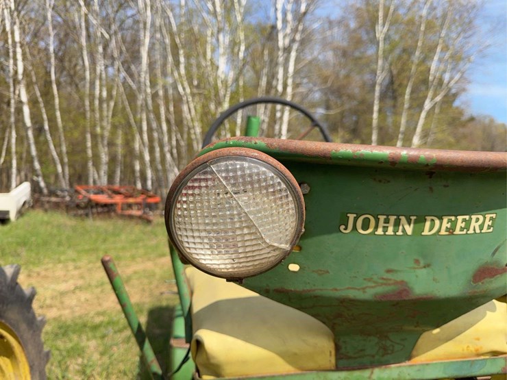 john-deere-50-image-28