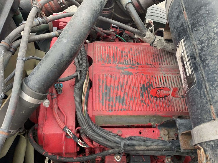 2004-kenworth-t600-image-27