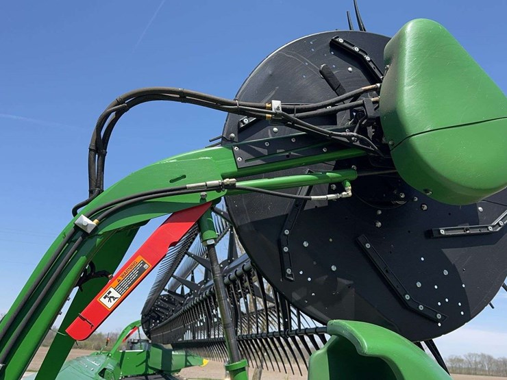 2018-john-deere-635fd-image-33