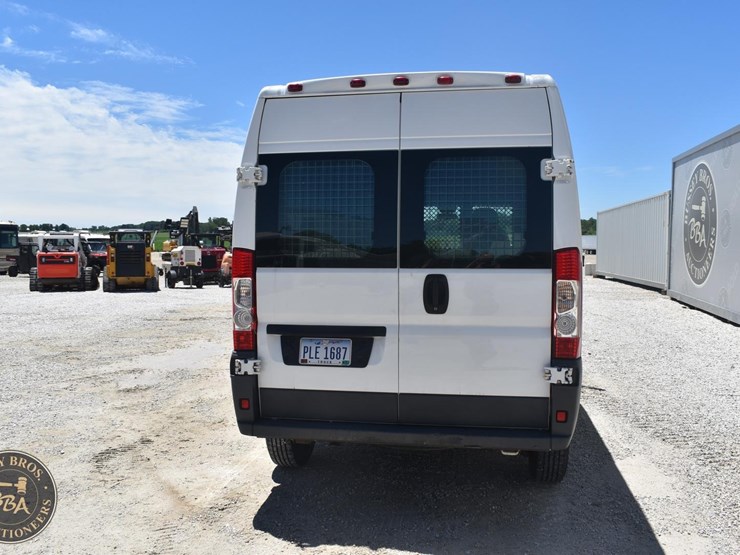 2014-ram-promaster-1500-image-9