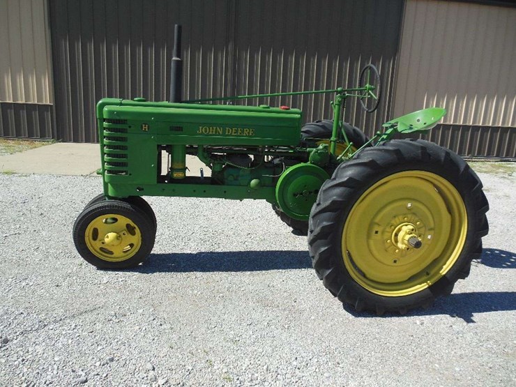 john-deere-h-image-1
