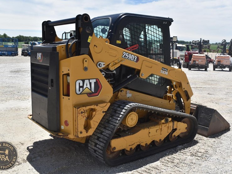 2023-caterpillar-259d3-image-8