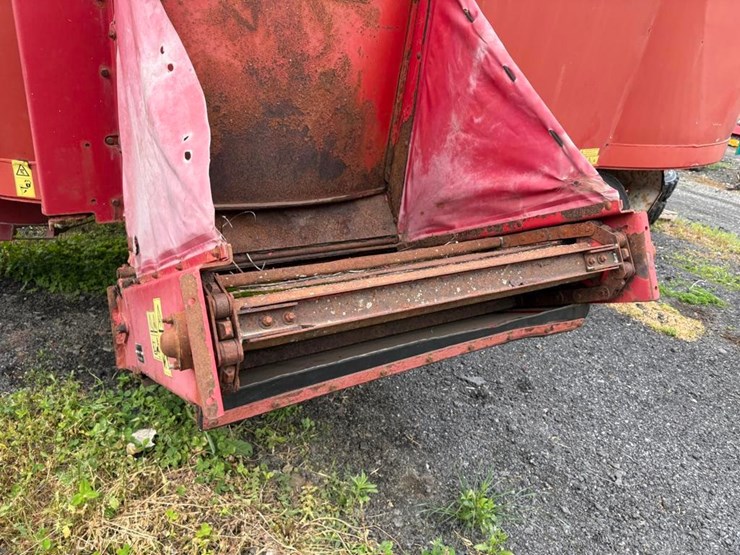triolet-salomix-200l-mixer-wagon-image-3