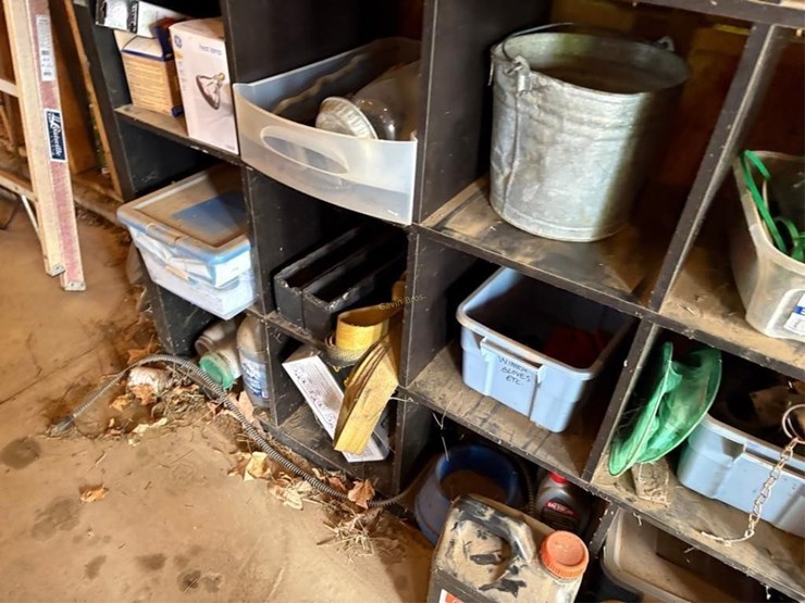 shelf-&-contents.-tarps,-baskets,-etc-image-7