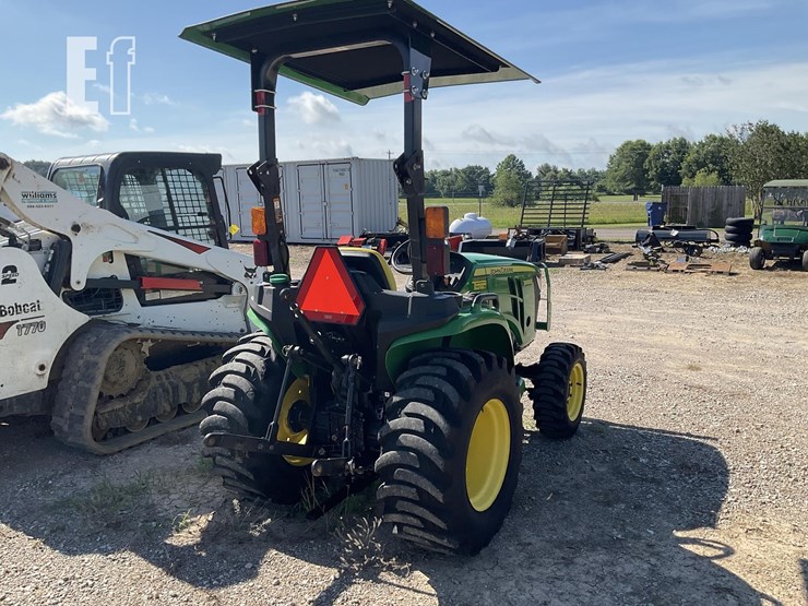 2027-john-deere-3025e-image-4