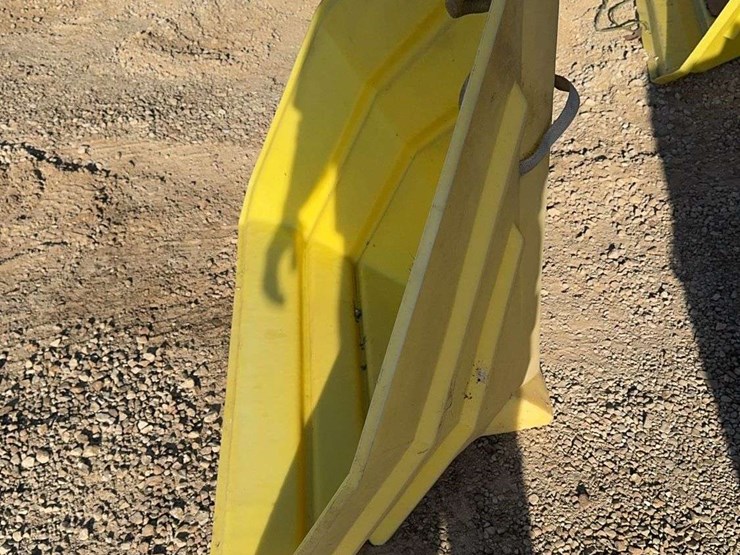 poly-auger-hopper---4’-wide-image-4