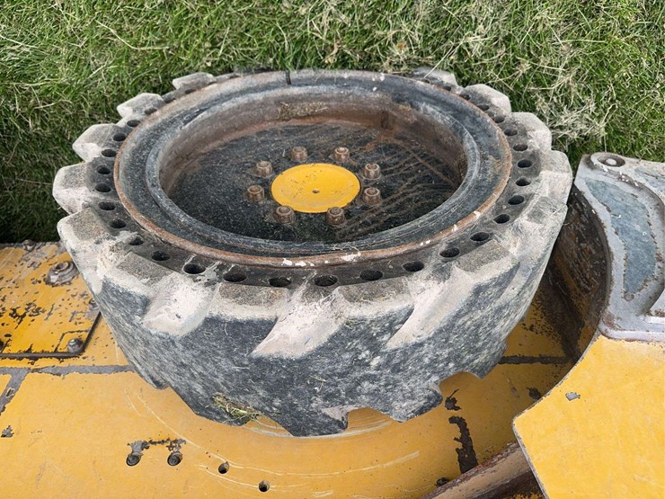deere-318g-image-16