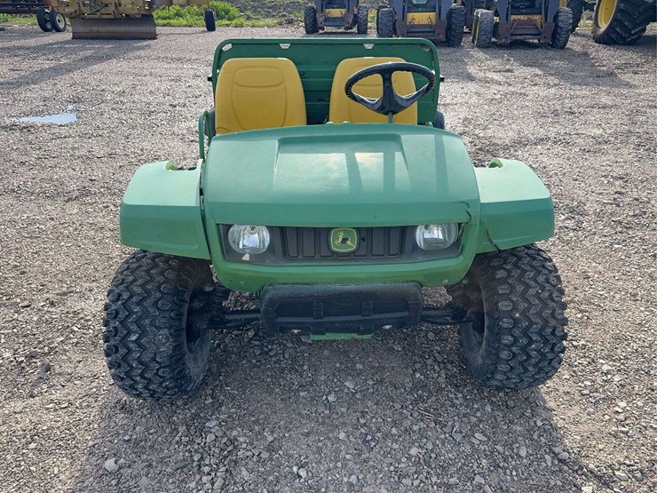 john-deere-gator-image-2