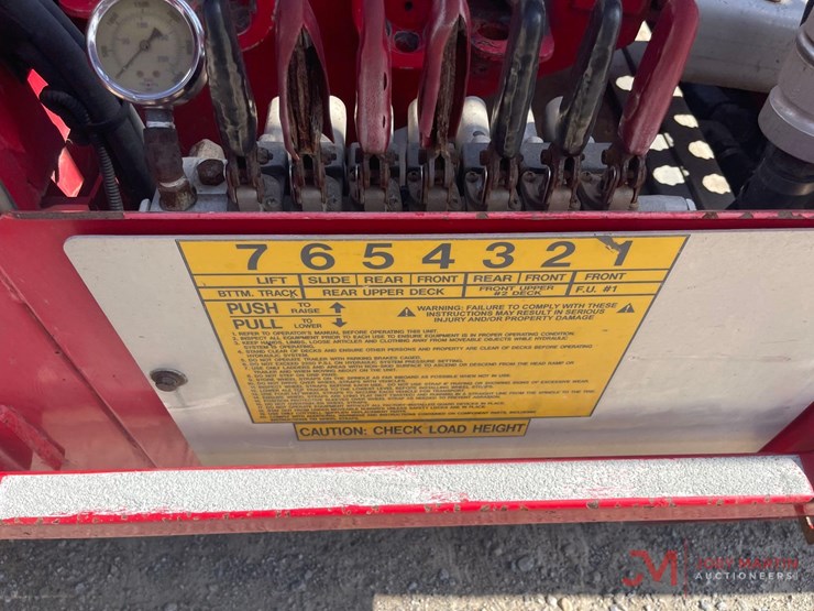 2016-peterbilt-365-image-17