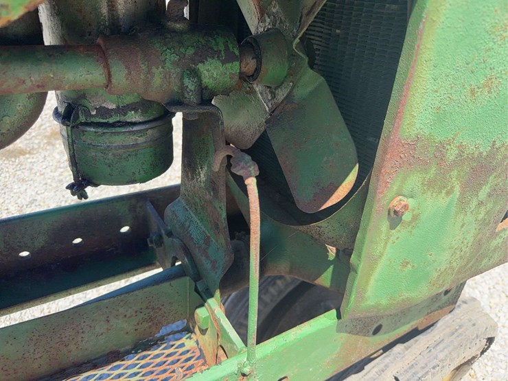 john-deere-b-image-23