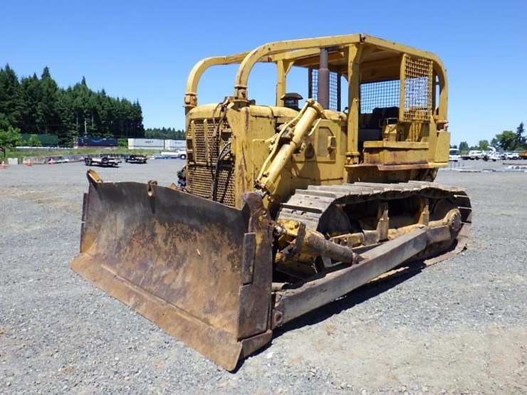 caterpillar-d7-image-1