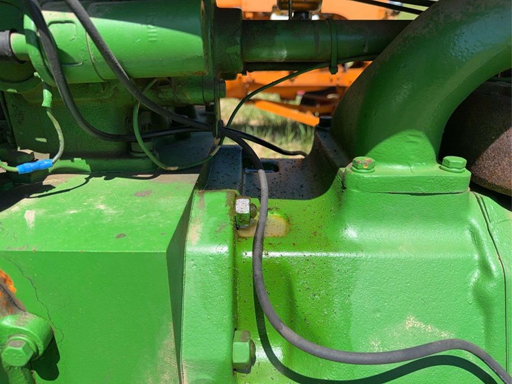 john-deere-630-image-24