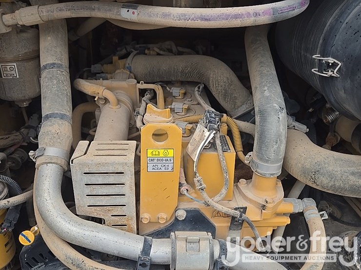 2023-caterpillar-259d3-image-33