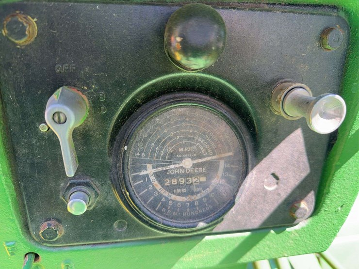 john-deere-630-image-35